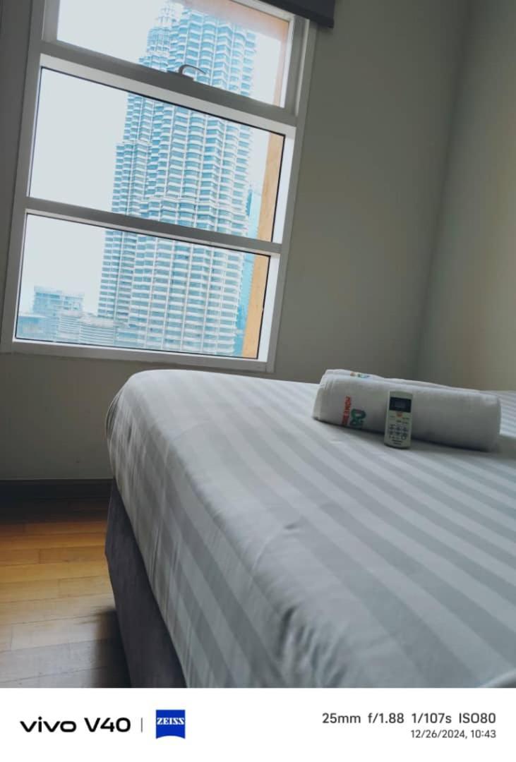 Sky Klcc By Family Apartment *